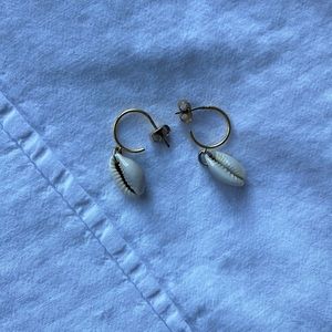 Shell Droplet Earrings